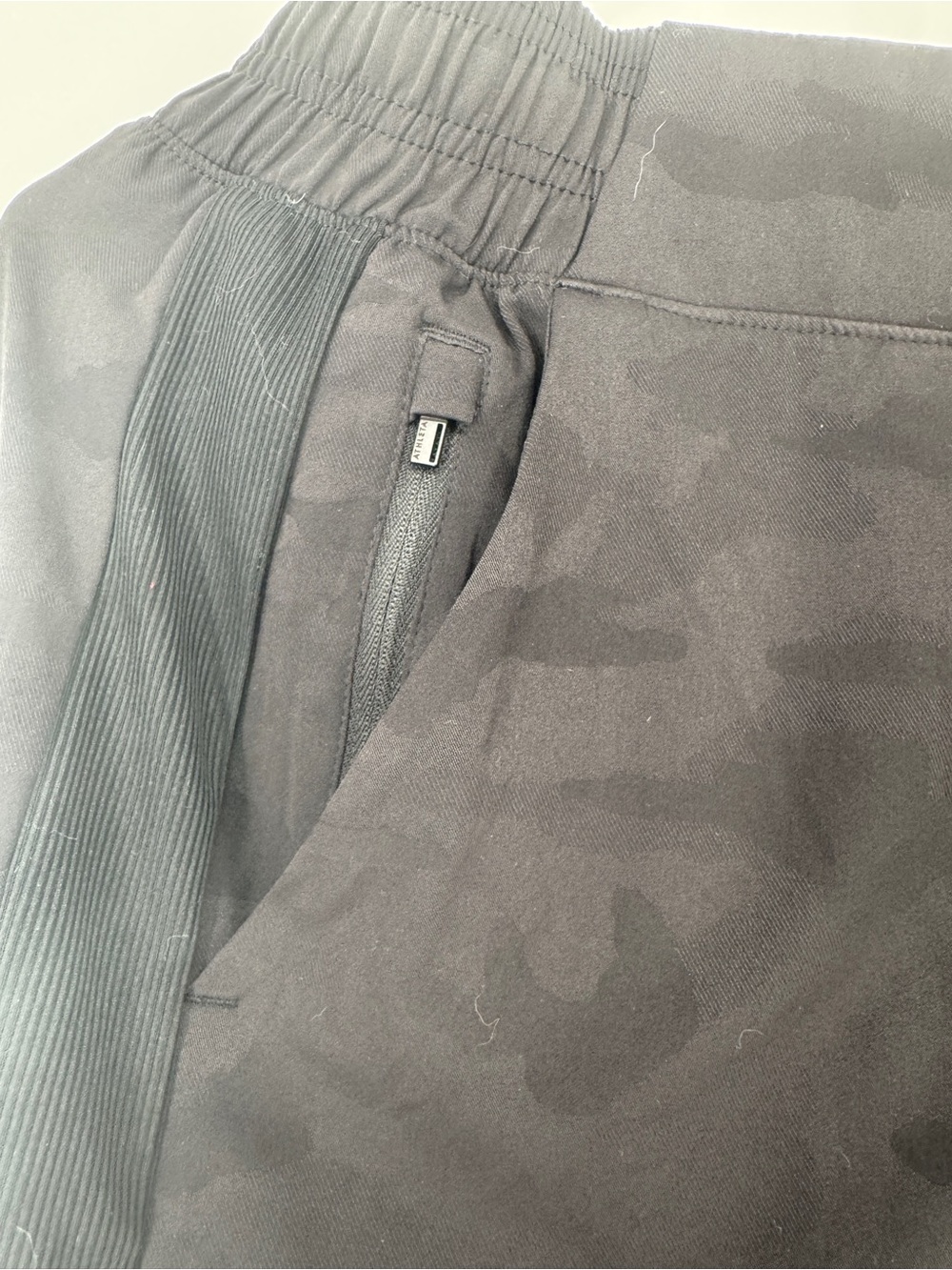 Athleta Black Camo Print Relaxed Track Joggers 0116 - Picture 5 of 6